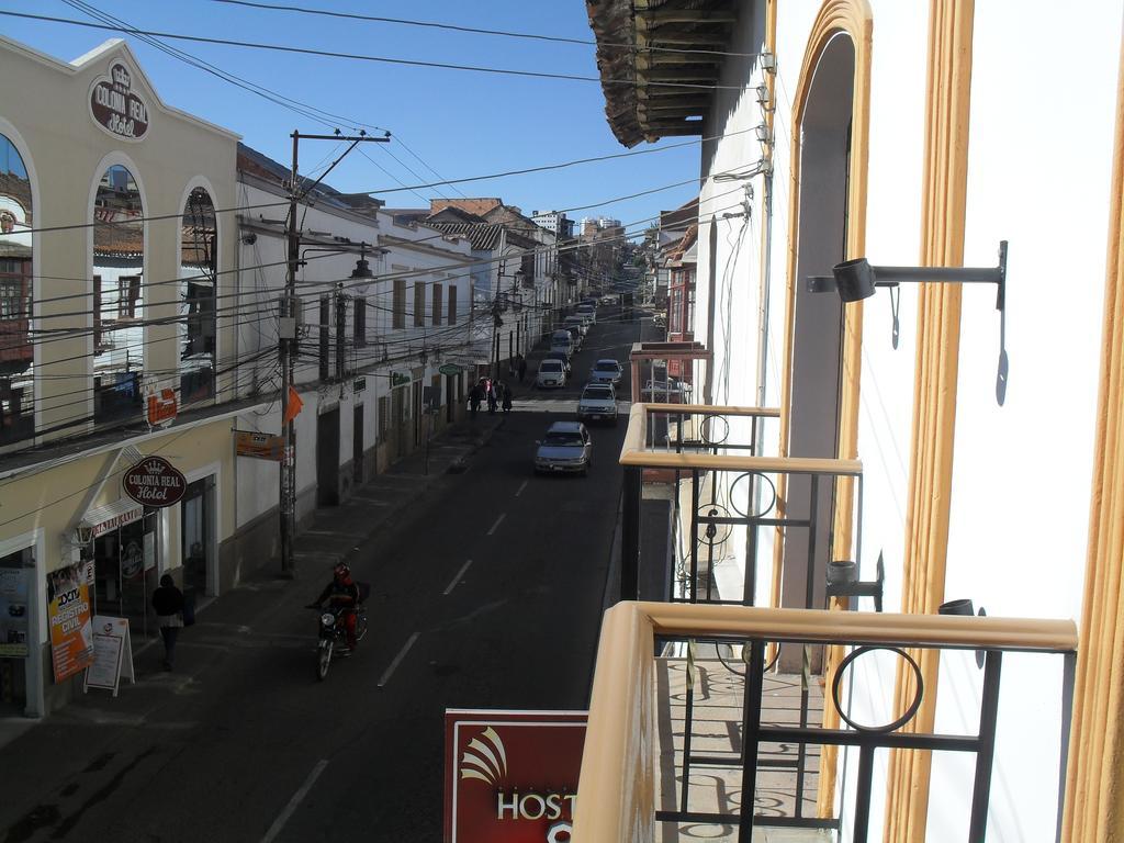Hostal Corona Blanca Сукре Номер фото
