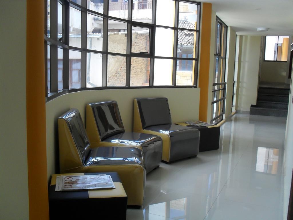 Hostal Corona Blanca Сукре Экстерьер фото
